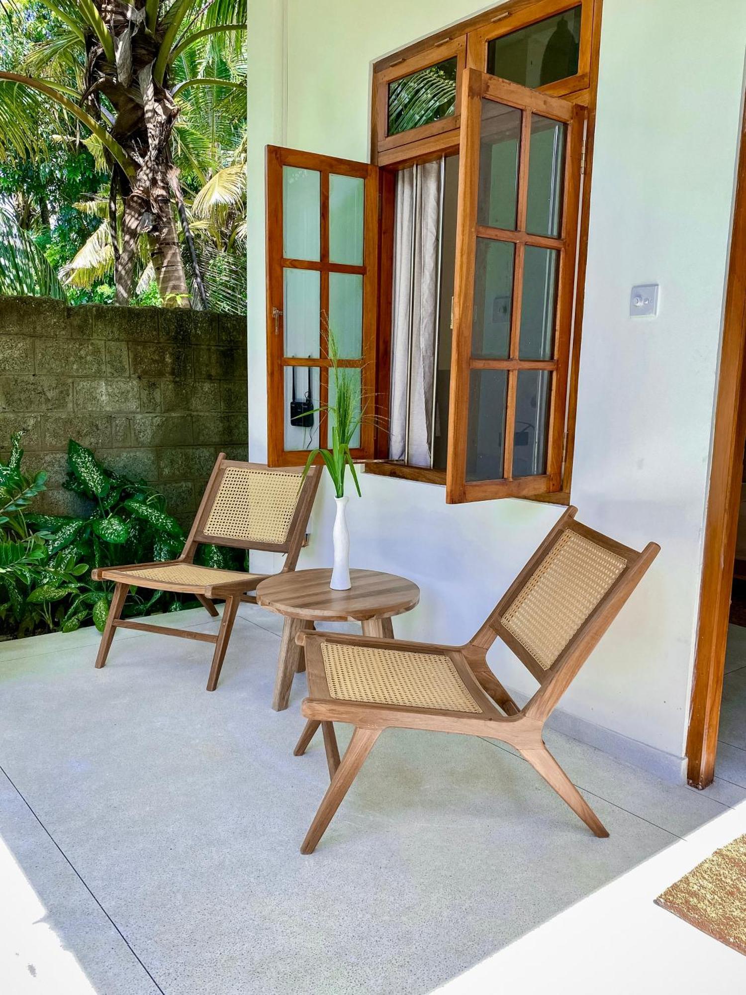 The Palm Private Cottages Midigama Exterior photo